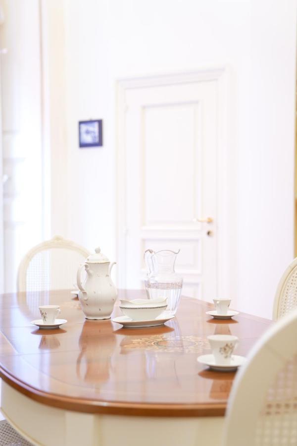 Casa Napoletana - Culture Apartment Napoli Bagian luar foto
