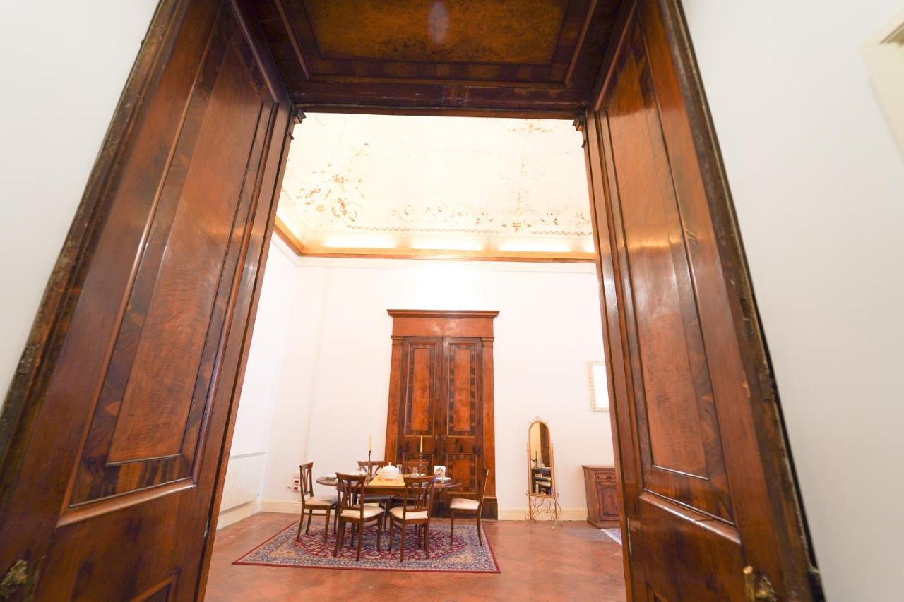 Casa Napoletana - Culture Apartment Napoli Bagian luar foto